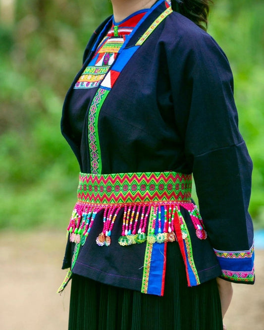 Trang phục H'Mông: Giá trị truyền thống không phai nhòa