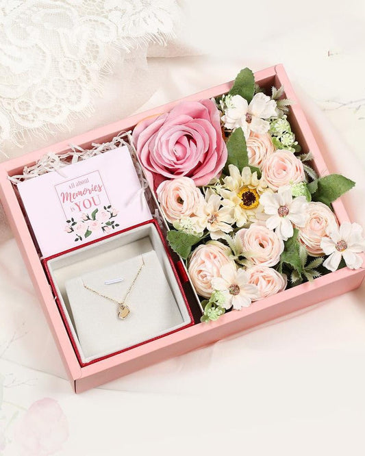 Gợi ý 10 món quà phù hợp tặng mẹ, vợ, người yêu độc đáo, ý nghĩa