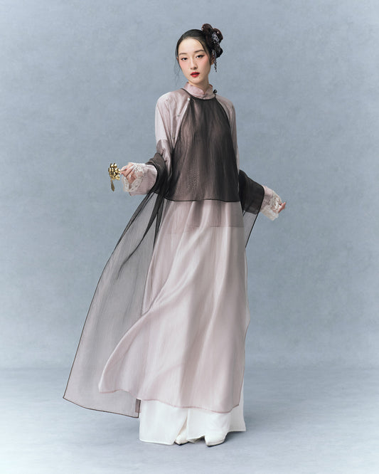 QUẦN VÂN NGA