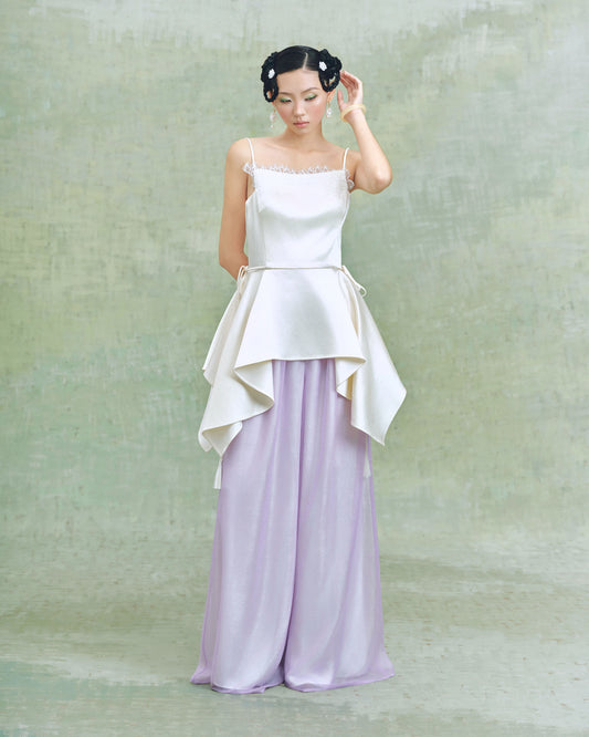 QUẦN VÂN NGA