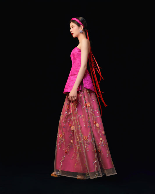 CHÂN VÁY THIỀU HOA