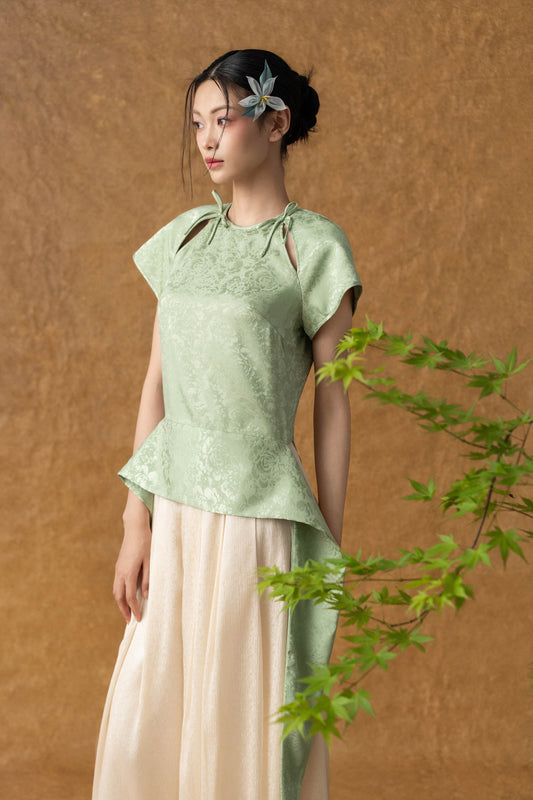ÁO NGỌC BÍCH